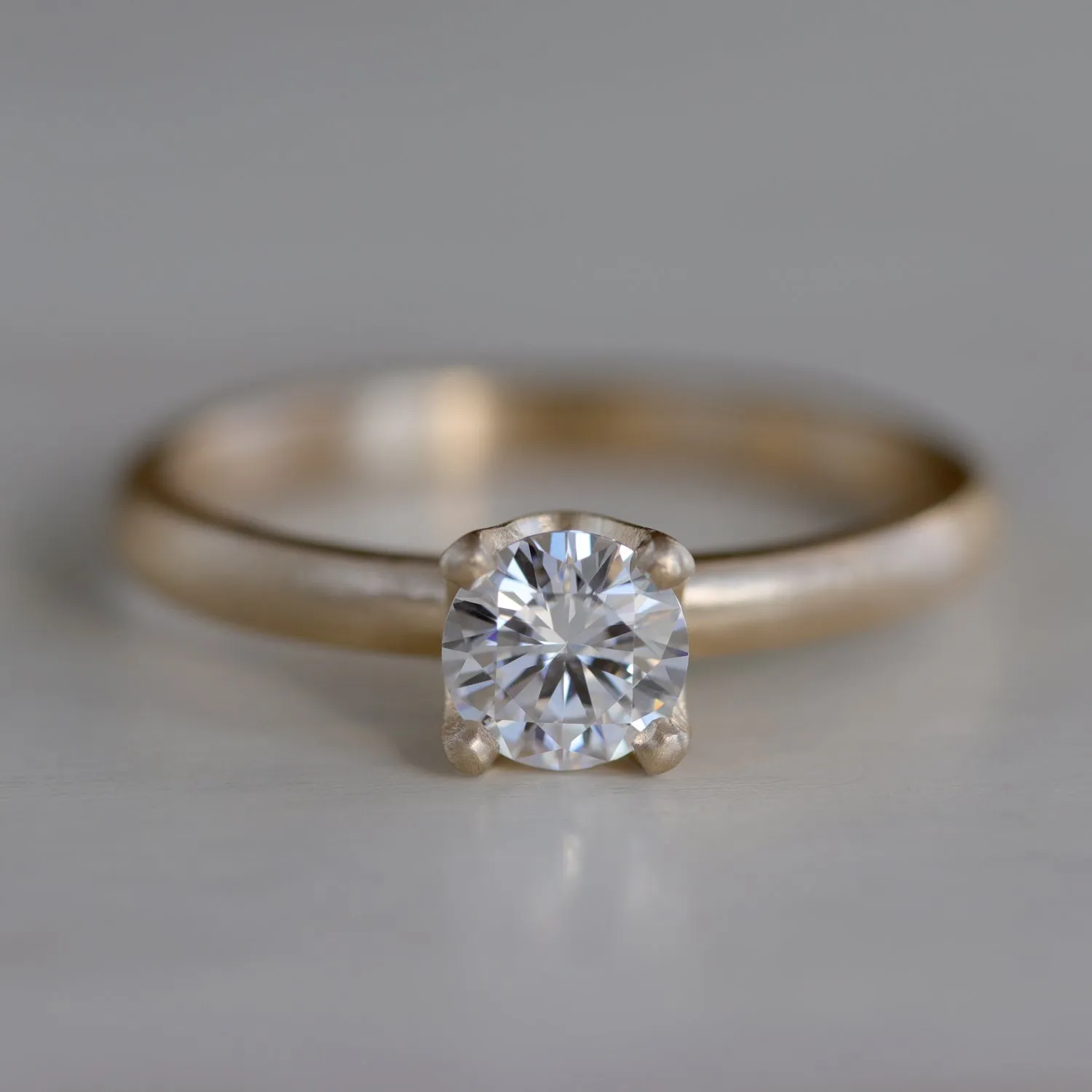 5mm Crown Solitaire •