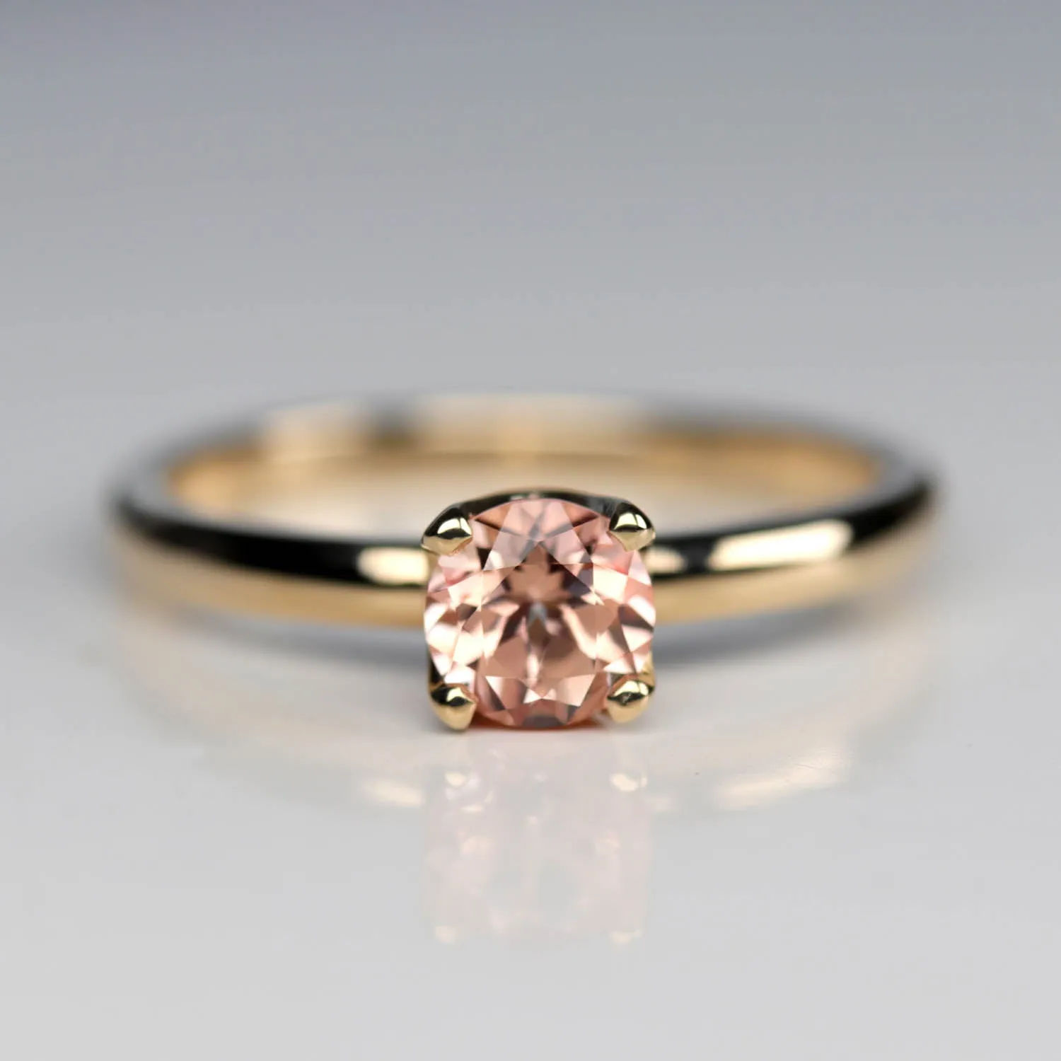 5mm Crown Solitaire •