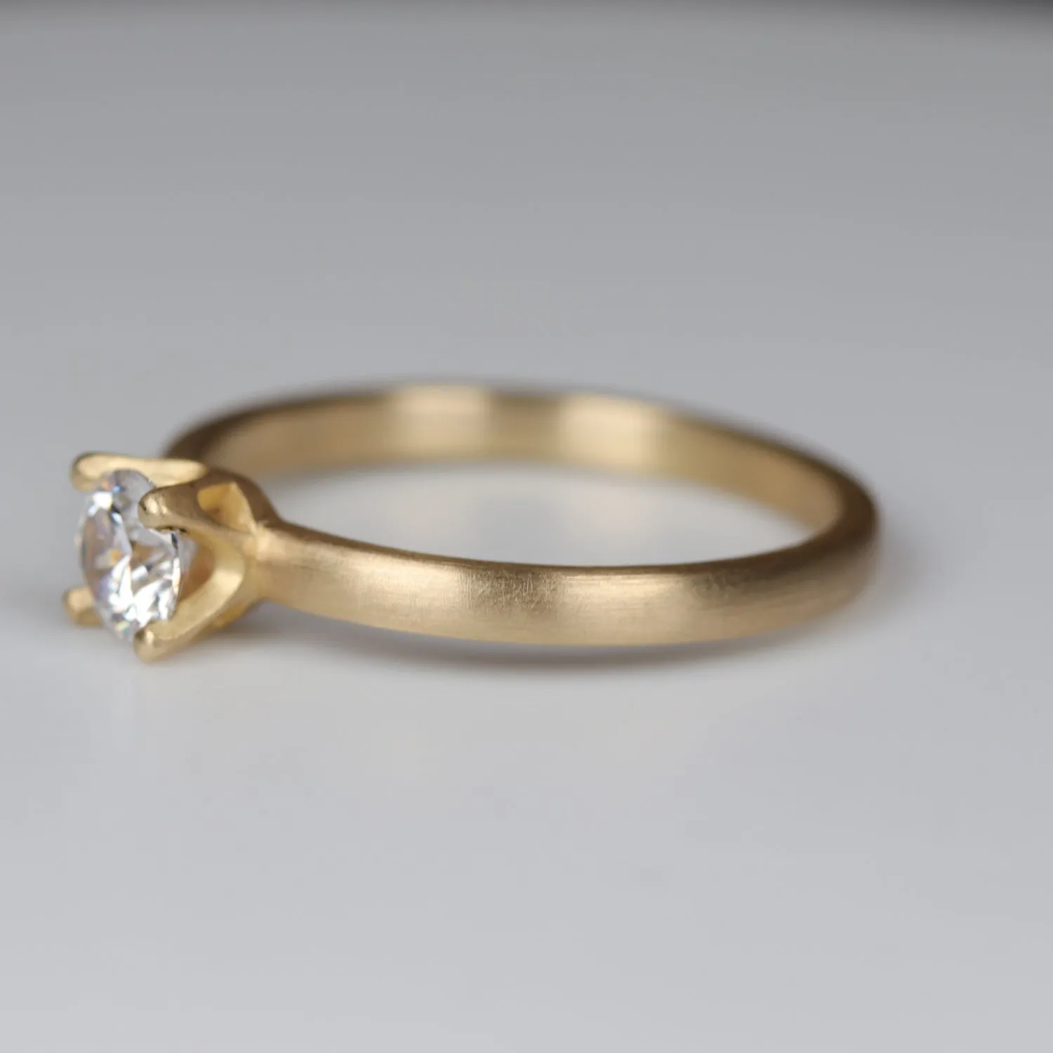 5mm Crown Solitaire •