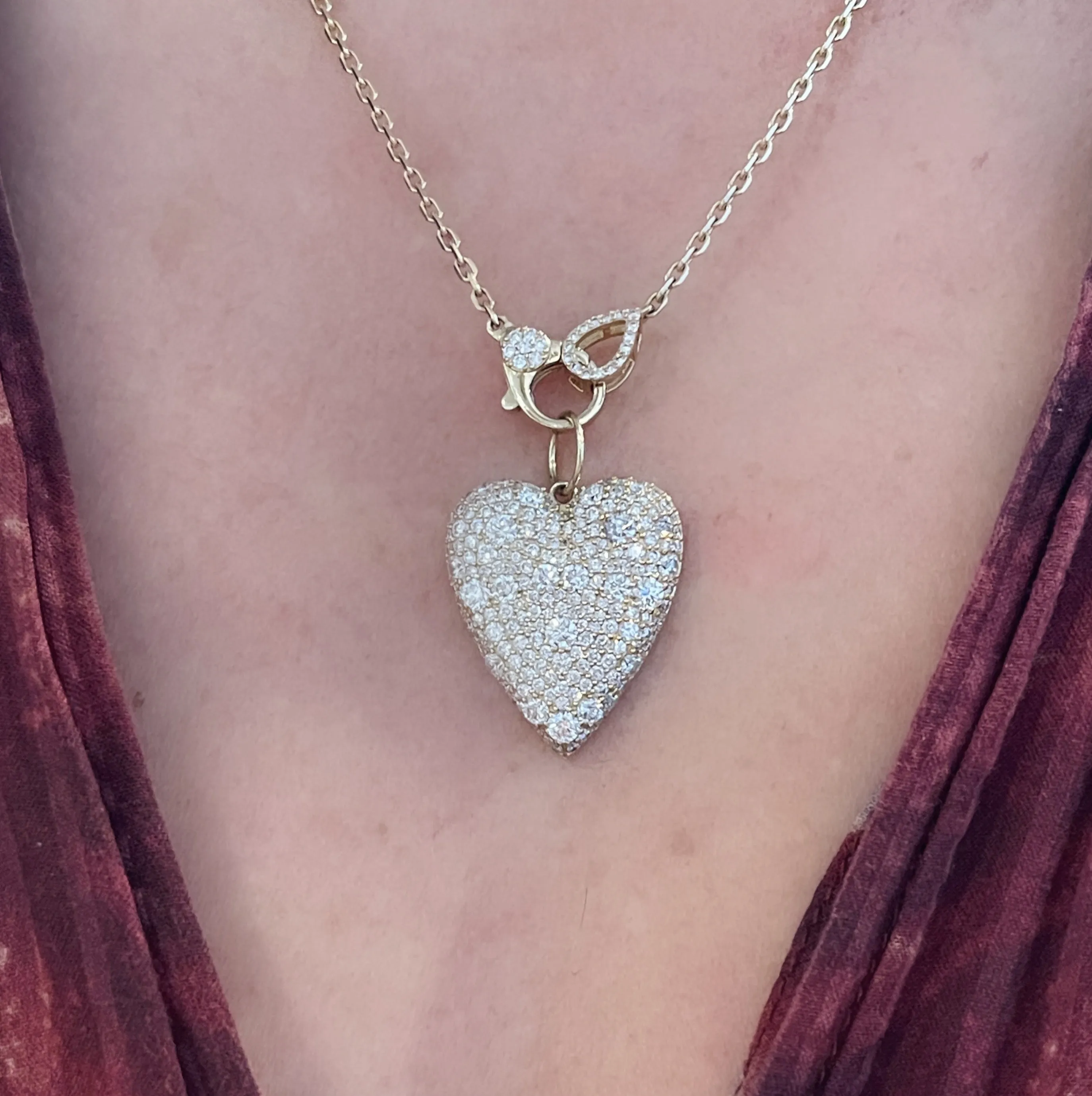 Big Love Scattered Diamond Heart Pendant Charm