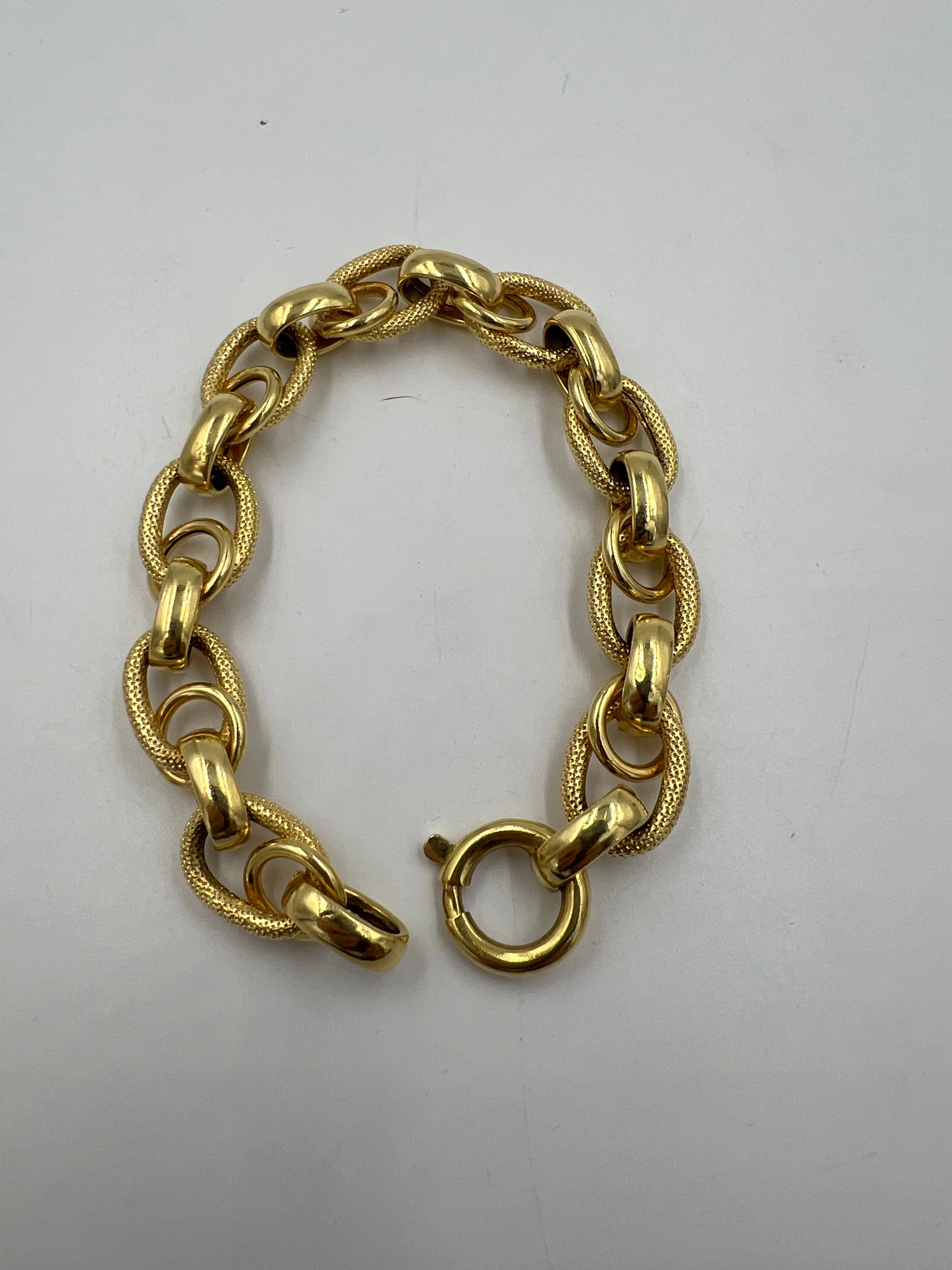 Italian Shiny And Textured Yellow Gold Link Bracelet 1980s