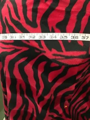 Poly Fleece Animal Print - Fuchsia / Black