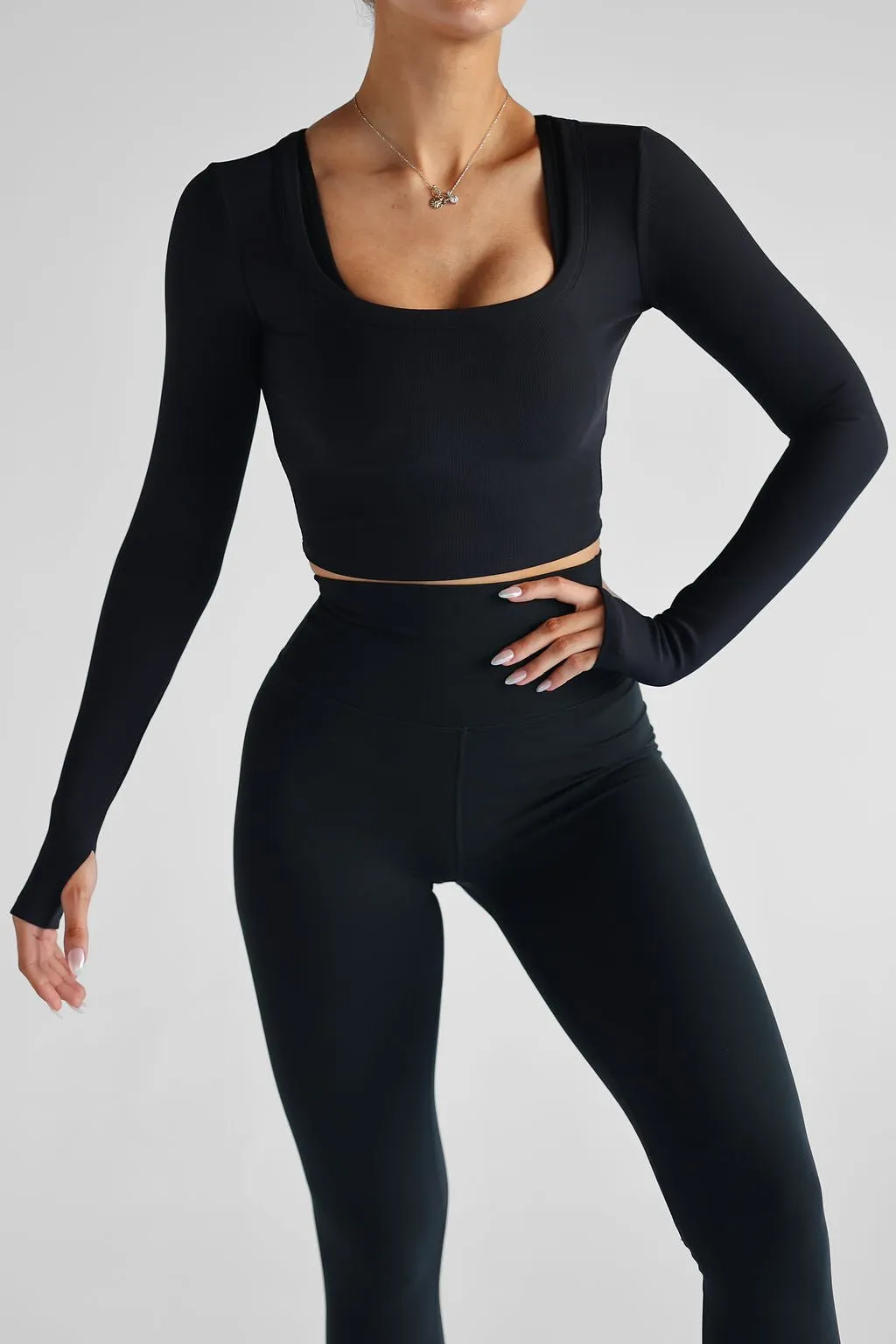 Ribbed Scoop Neck Long Sleeve - Black