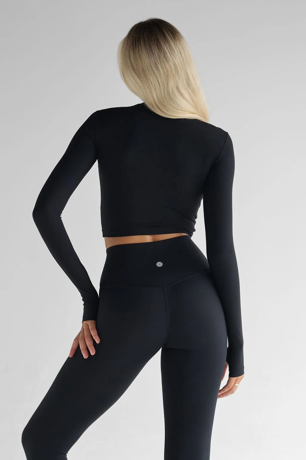 SCULPT Long Sleeve Crop - Black