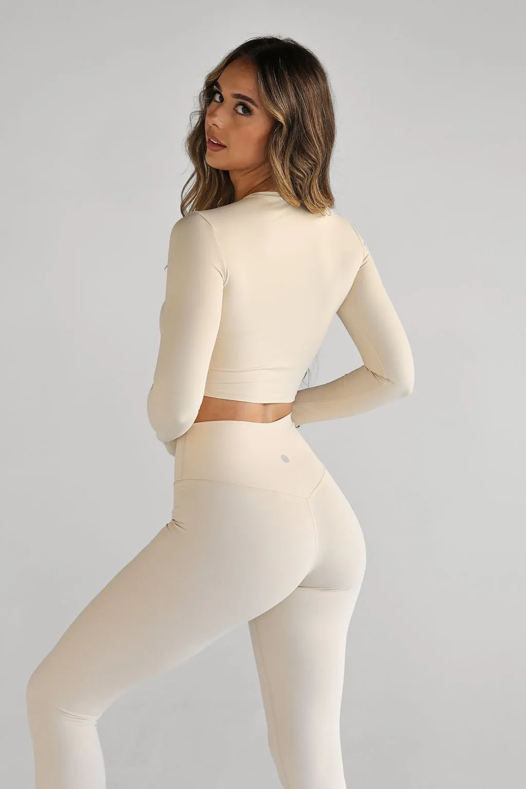 SCULPT Long Sleeve Crop - French Vanilla